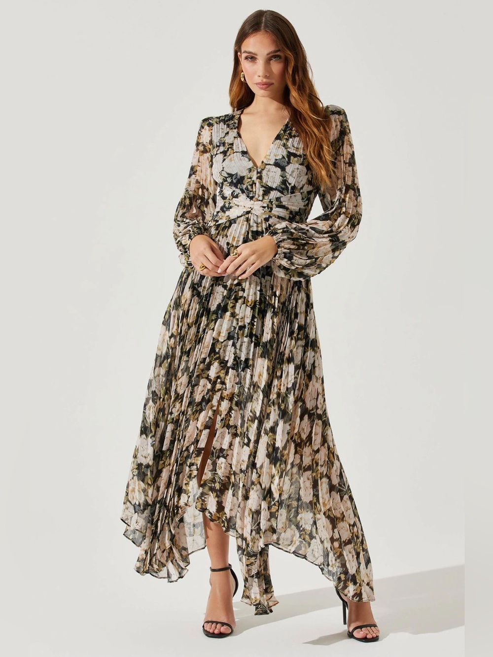 ASTR ~ Ayana Floral Maxi Dress ~ Size M
